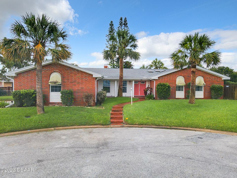 1st image of 93 Saint Anne Cir