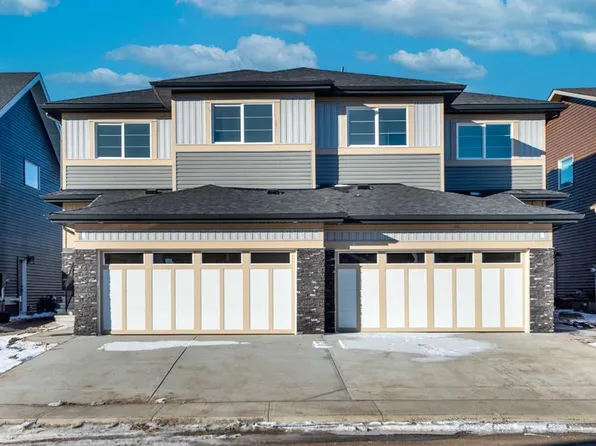 126 E Sandpiper Bnd, Chestermere, AB T1X 2S8
