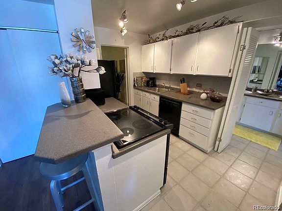 5th image of 700 N Washington St APT 310
