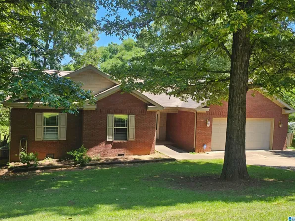 514 Shadecrest Dr, Eastaboga, AL 36260