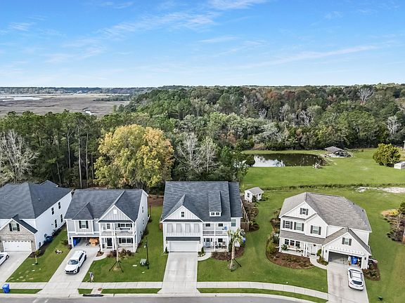 3rd image of 1115 Saltwater Cir