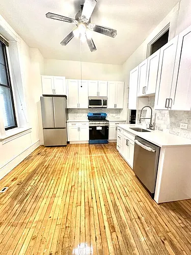 1656 S Throop St #1R Photo 1