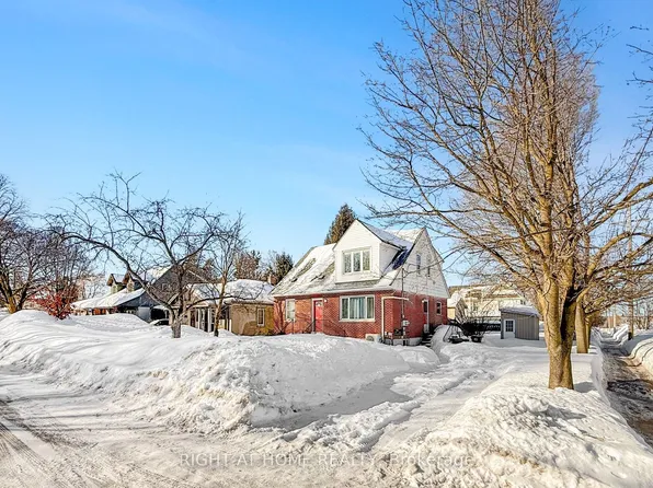 19 Alfred St W, Barrie, ON L4N 3L9