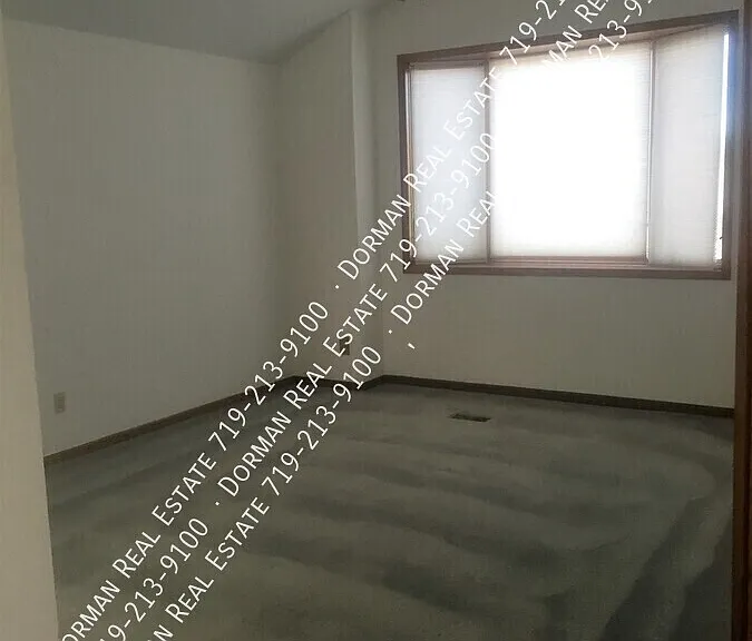 7745 Hickorywood Dr — Photo 6