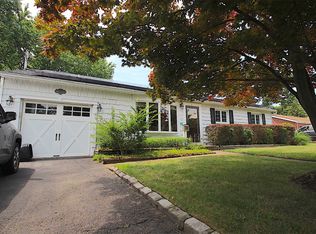 562 Carlls Path, Deer Park, NY 11729