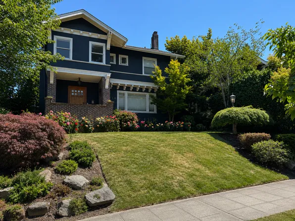 2818 Broadway E, Seattle, WA 98102