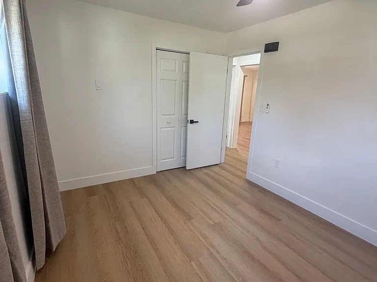 1235 Wilson St — Photo 15