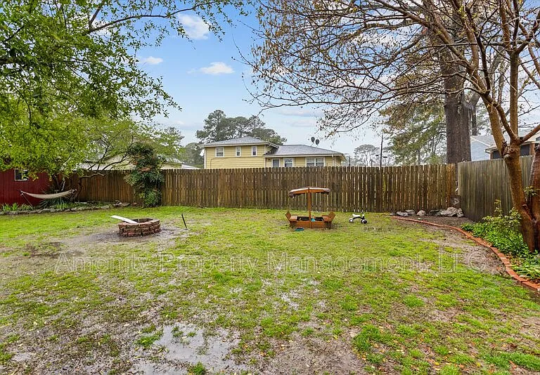 409 Caren Dr — Photo 25
