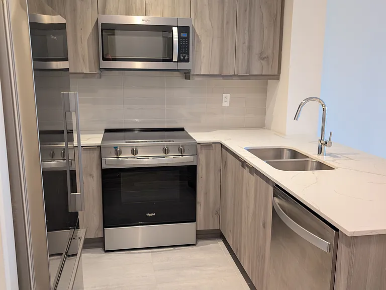 15 Watergarden Dr N #217 — Photo 5