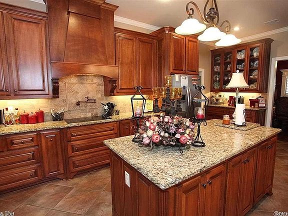2nd image of 2400 Estates Ct