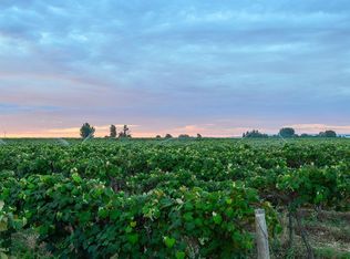 Maple Grove Rd, Sunnyside, WA 98944