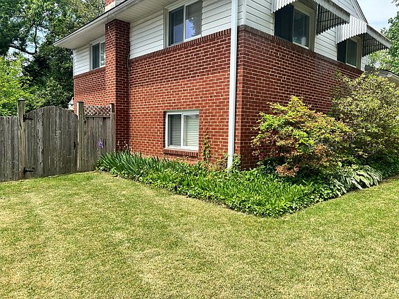 2nd image of 10230 Conover Dr