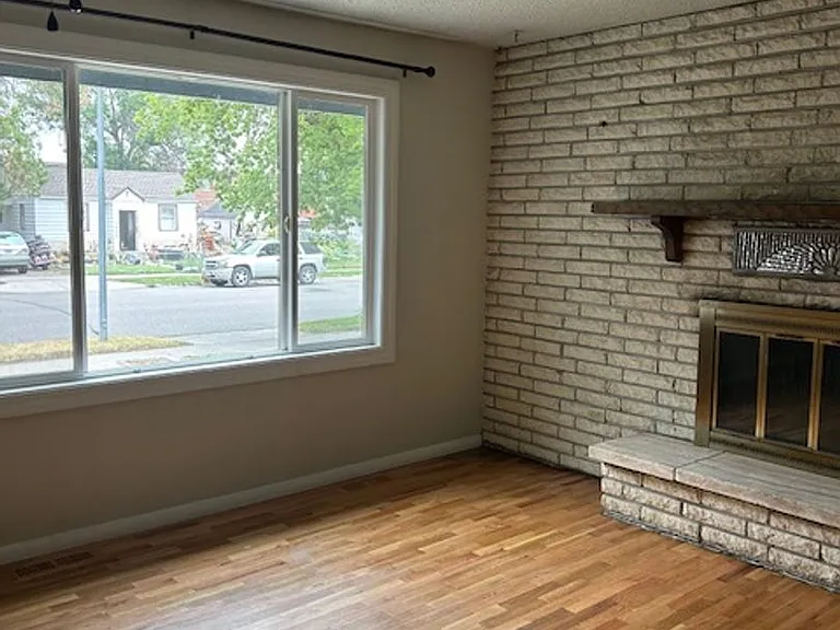 934 Custer Ave — Photo 7