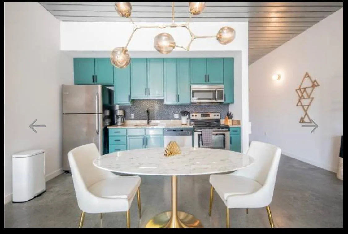 1 bed, 901 sqft, $2,500 — Photo 3