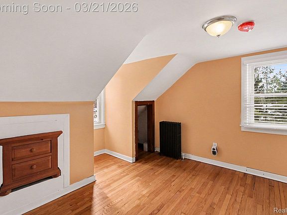 5th image of 20190 Northline Rd