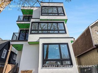 61 Pinehurst Ave #C, Ottawa, ON K1Y 1K5