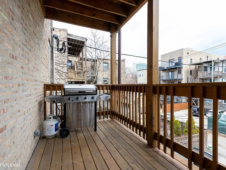3647 N Wilton Ave #2 — Photo 28