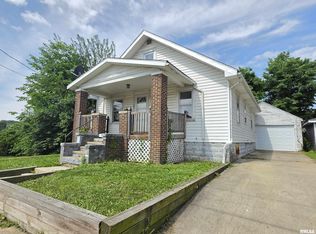 121 Pershing Pl, East Peoria, IL 61611