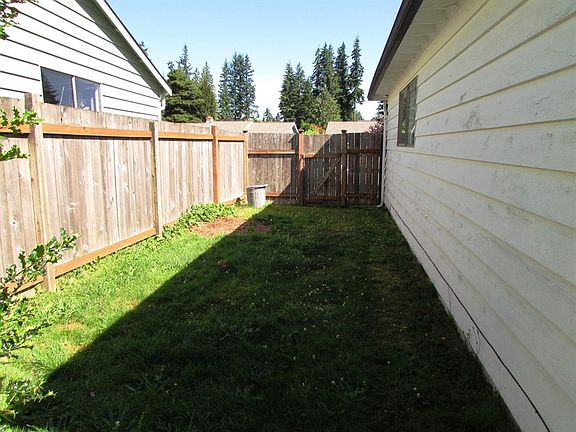 3rd image of 5302 172nd Pl SW