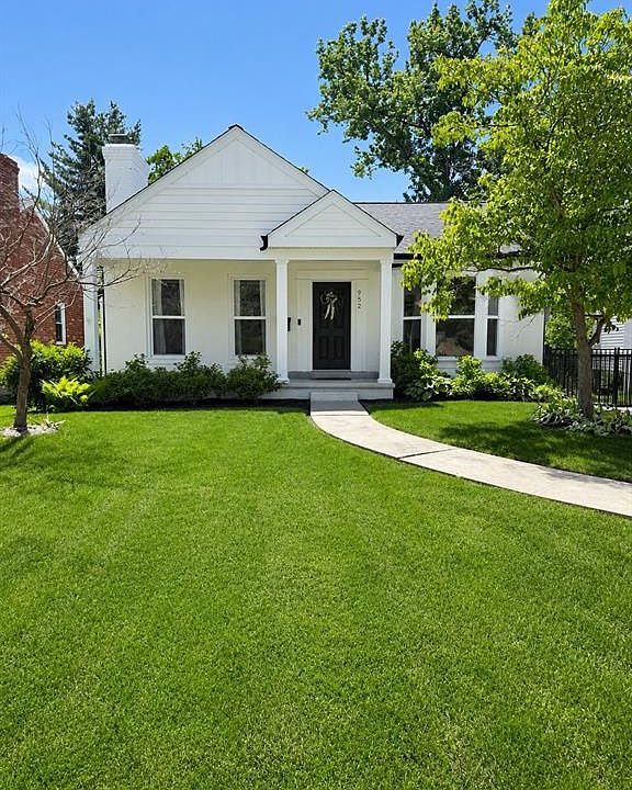 1st image of 952 Chelsea Ave