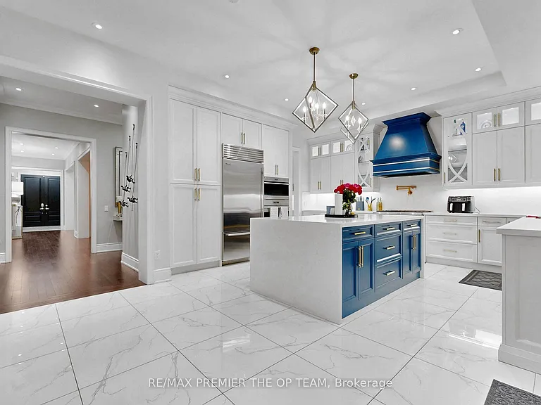 60 Chesney Cres — Photo 10