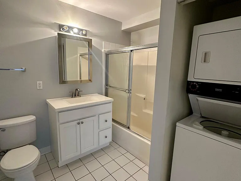 204 Cherry St #5 — Photo 9