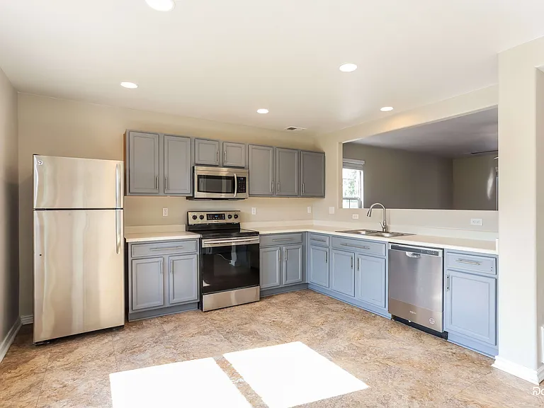 10100 Eudora Ct — Photo 3