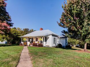 970 Scuffling Hill Rd, Rocky Mount, VA 24151