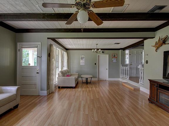 4th image of 2518 Frankie St