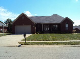 140 N Cole Ridge Dr, Shepherdsville, KY 40165