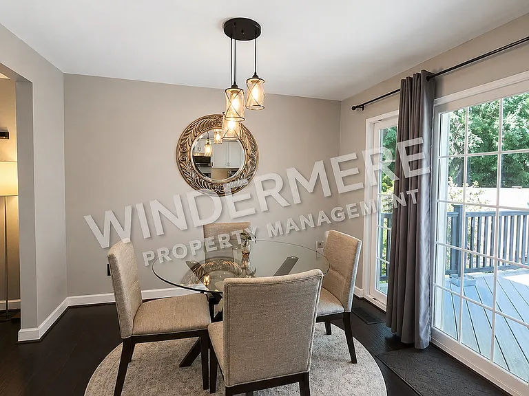 585 NW Fairwood Way — Photo 5
