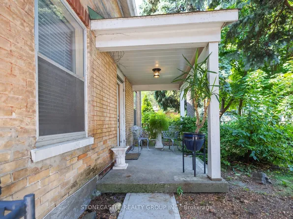 2321 Major Mackenzie Dr W, Vaughan, ON L6A 3Z3
