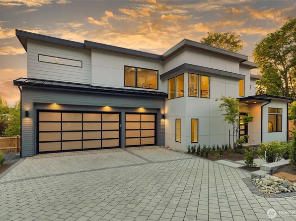 10204 NE 43rd Street, Kirkland, WA 98033