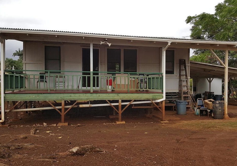 3 Bedroom/1 Bath with large porch