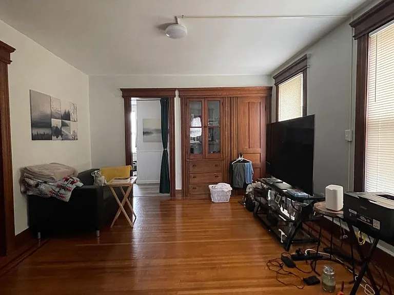 23-25 Woodland Street — Photo 11