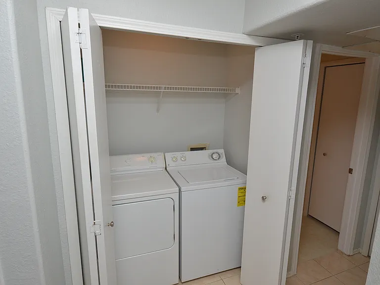 Washer/Dryer in unit