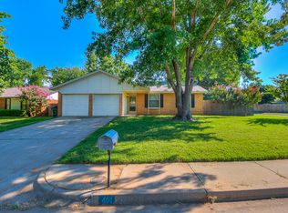 401 Cherryvale Rd, Edmond, OK 73003