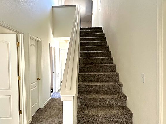 4th image of 1862 Bedford Dr
