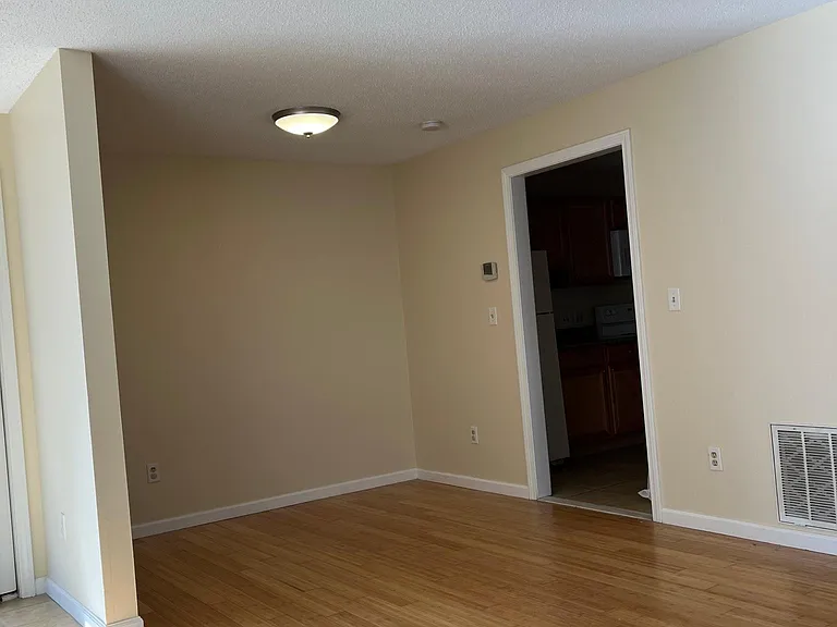 680 N Colony St #15 — Photo 8