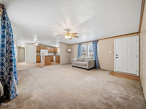 4th image of 139 Green Hill Court