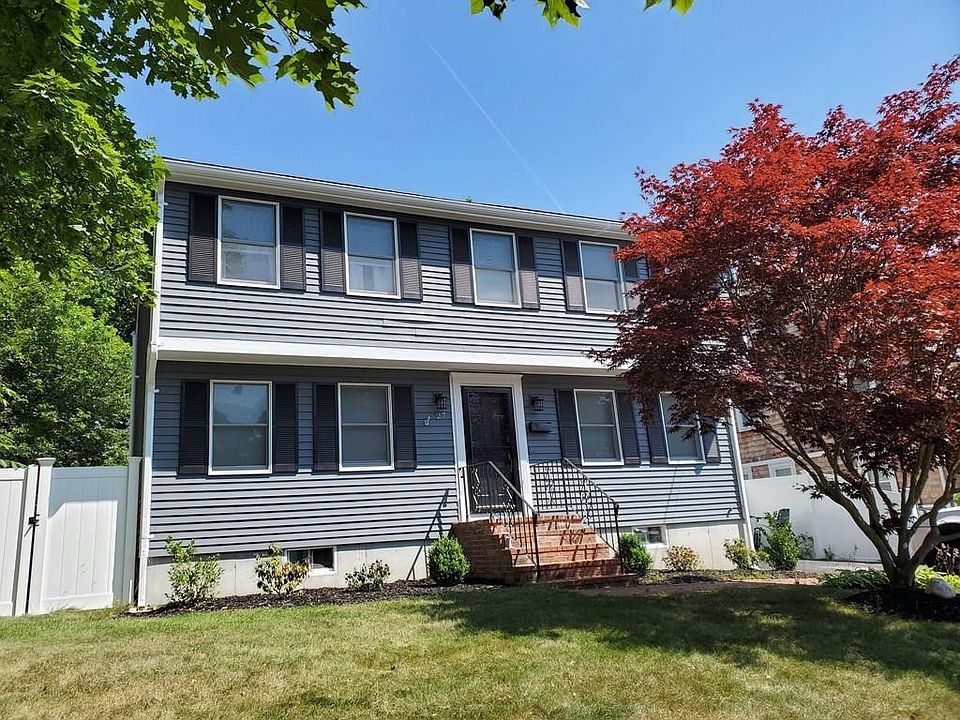 1st image of 27 Spooner St