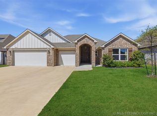 10114 S 230th East Ave, Broken Arrow, OK 74014