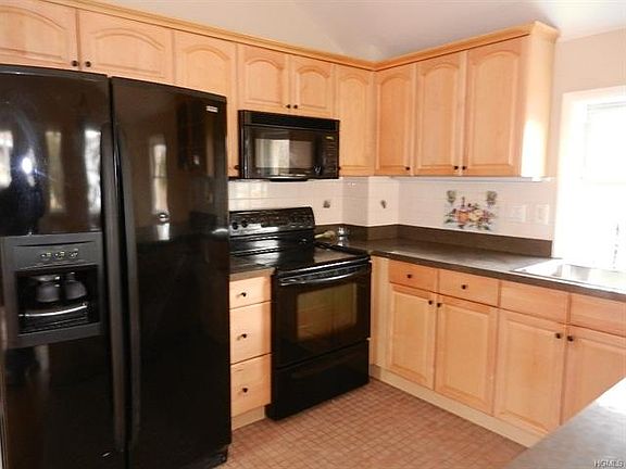 2nd image of 1 Catherine St