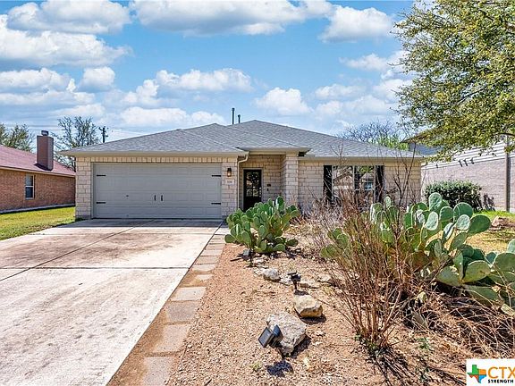 2nd image of 1116 Downridge Dr