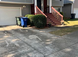 3229 Meadow Point Dr, Snellville, GA 30039