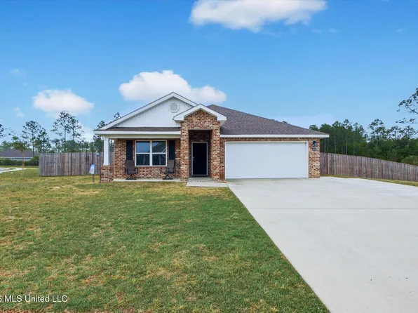 18433 Elkwood Dr, Gulfport, MS 39503