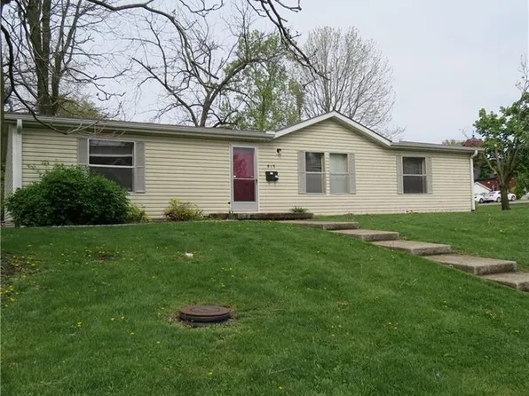 515 N Elm St, Stanberry, MO 64489