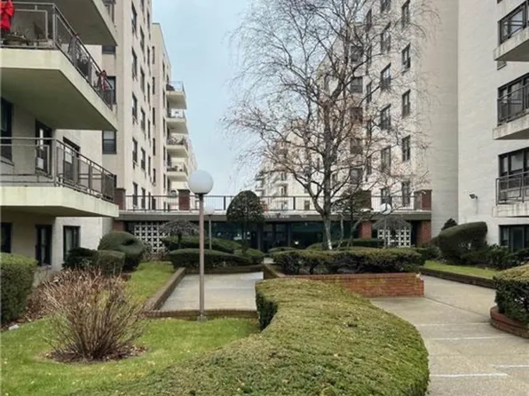 3845 Shore Parkway image 1 of 13