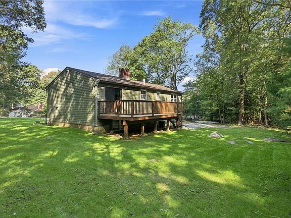 3rd image of 154 Spring Valley Dr