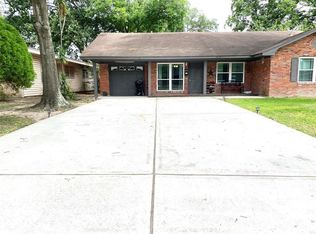 6338 Rowan Ln, Houston, TX 77074